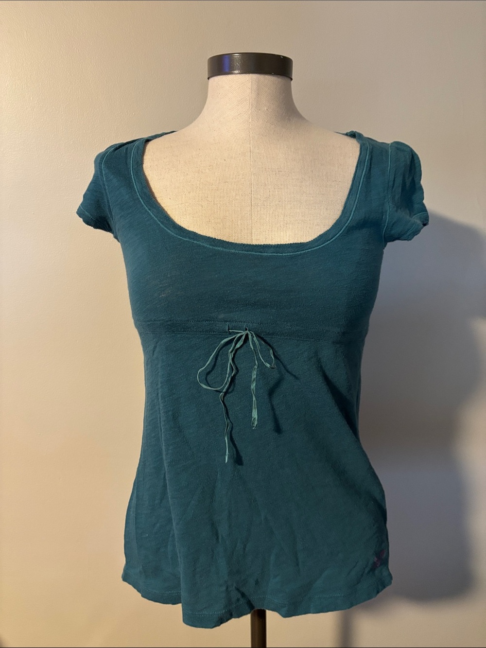 American Eagle Outfitters Teal Scoop Neck Tie-Front Tee